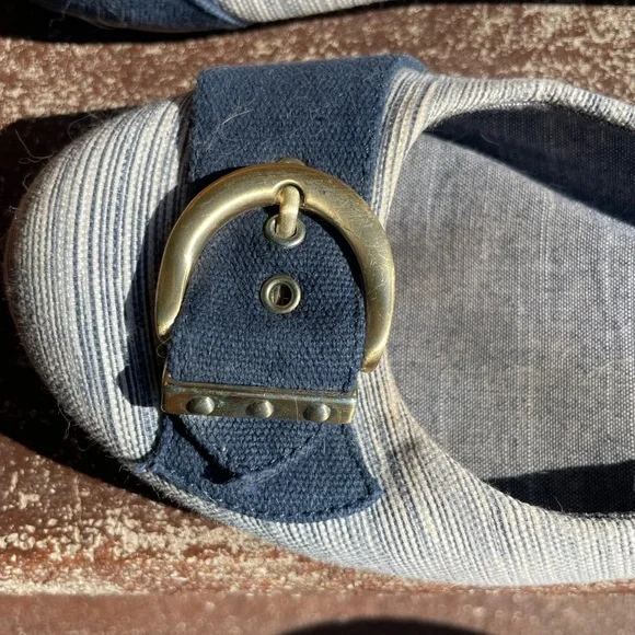 Dr Scholl’s Women’s 10 Ballet Flats with Gold Buckle- Darling! - Picture 3 of 6